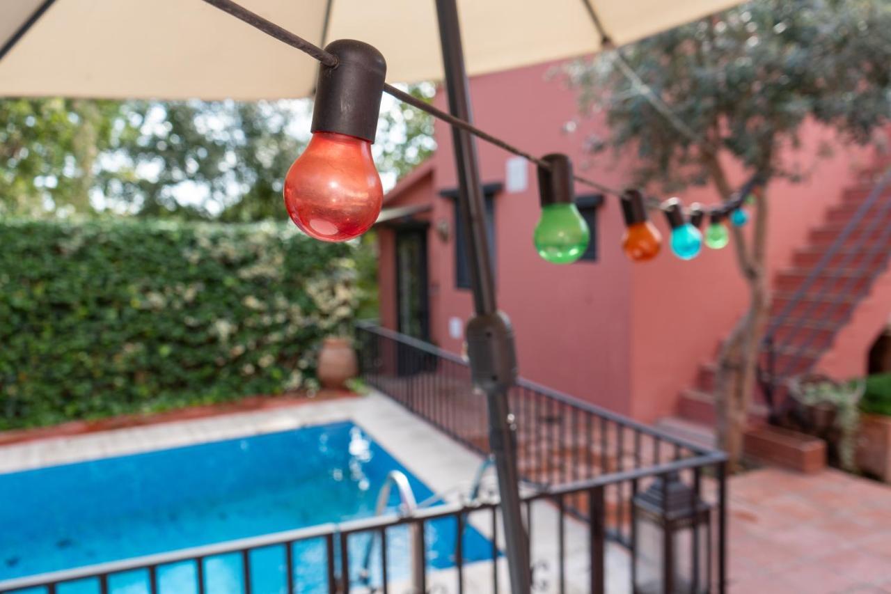 La Casita Del Patio Villa Borgona Bagian luar foto