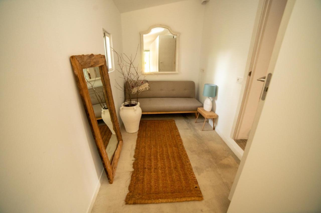 La Casita Del Patio Villa Borgona Bagian luar foto