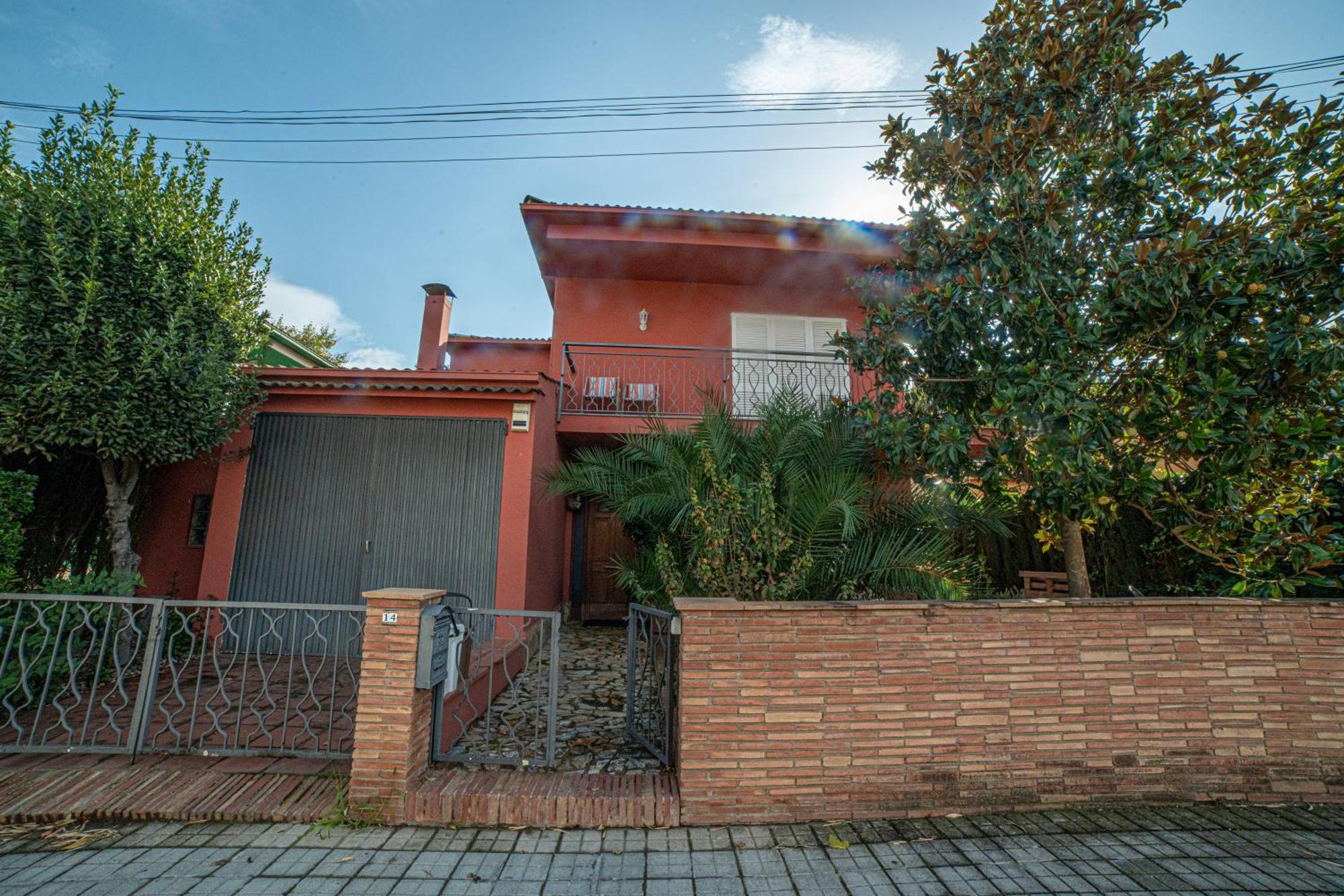 La Casita Del Patio Villa Borgona Bagian luar foto